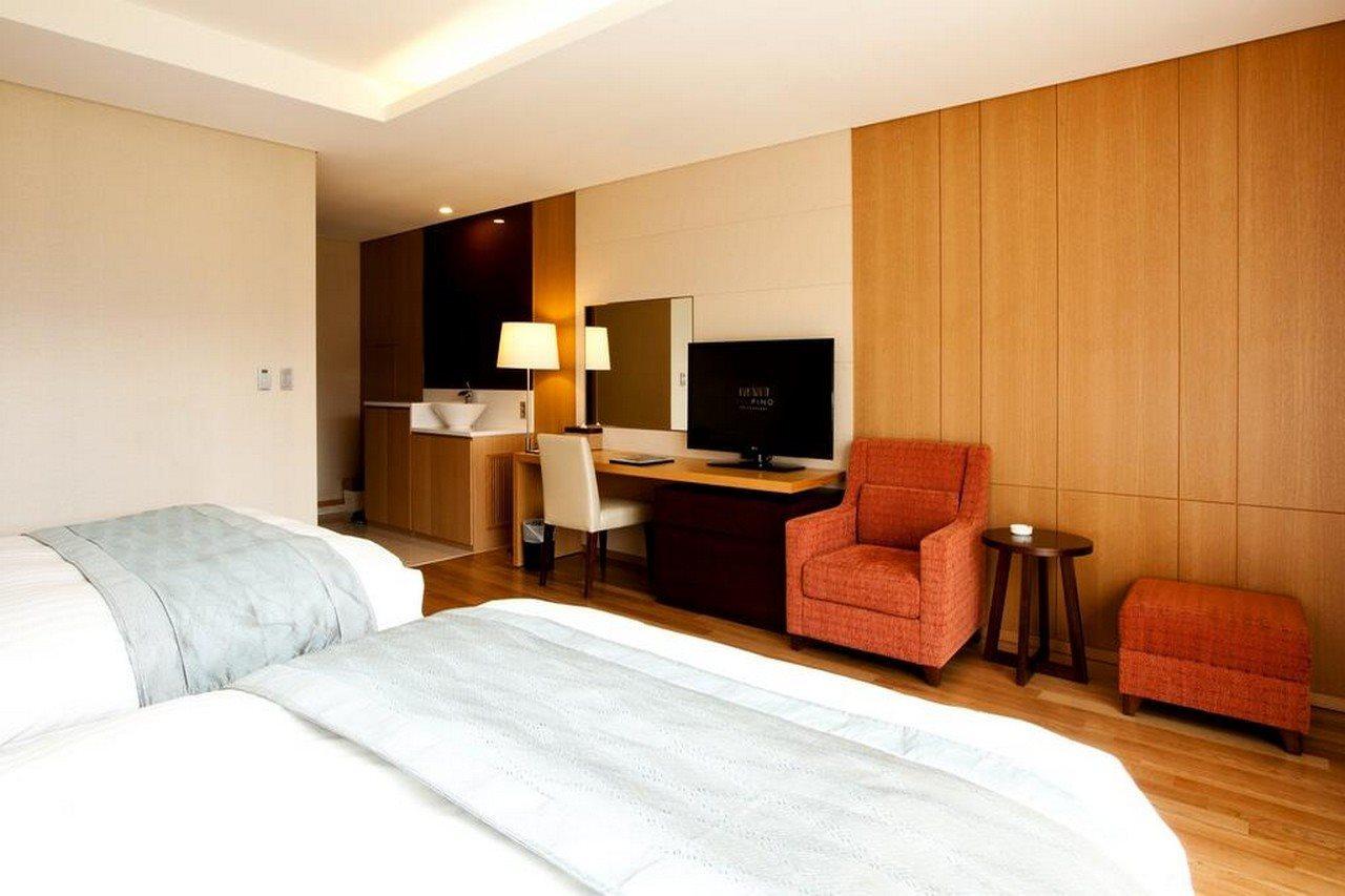 Delpino Hotel Sokcho Exterior photo