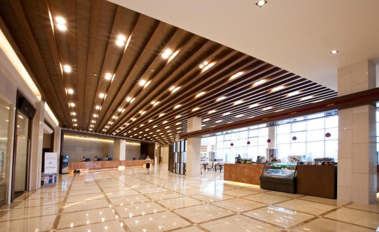 Delpino Hotel Sokcho Exterior photo