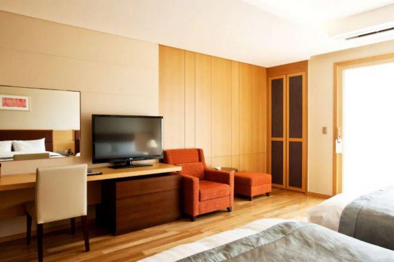 Delpino Hotel Sokcho Exterior photo